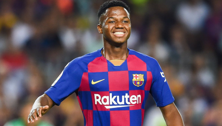 أنسو فاتي بقميص برشلونة أنسو فاتي نجم منتخب إسبانيا الصاعد