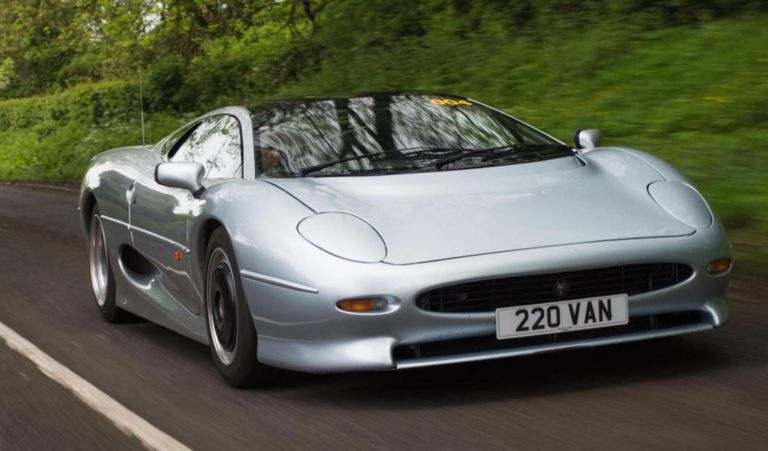 طراز جاجوار XJ220 طراز فيراري F40