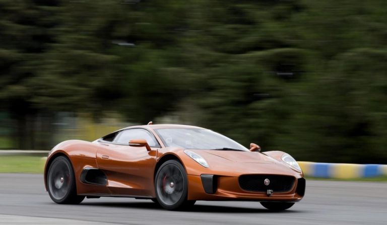 طراز C-X75 طراز فيراري F40