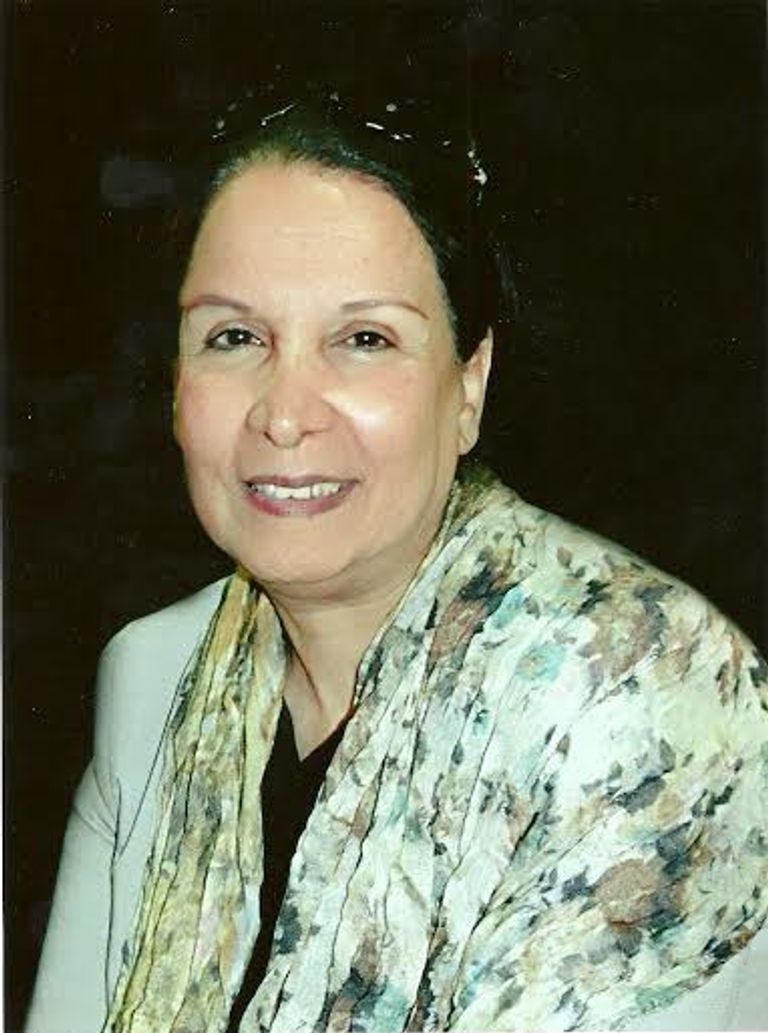 الفنانة العراقية عواطف نعيم الفنانة العراقية عواطف نعيم