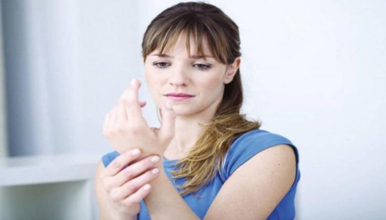  قبضة اليد الضعيفة يمكن أن تكون تحذيراً من الإصابة بالسكري