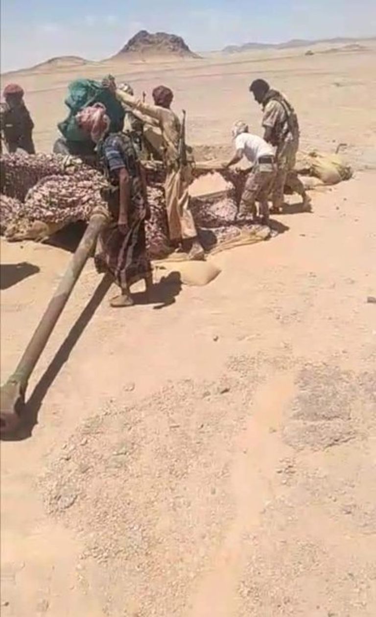أسلحة حوثية في قبضة الجيش اليمني بالجوف