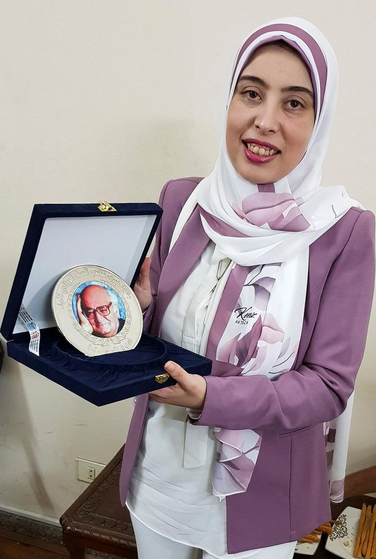 رانيا اللبودي مؤلفة رواية "الساعة بعد الصفر" 