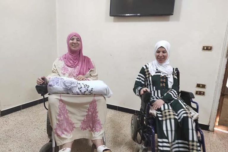 الأميرات الـ4 والأخ البار