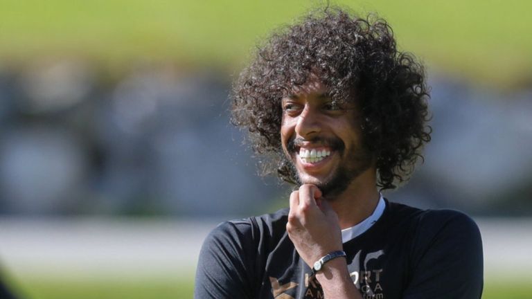 الممر الشرفي لفريق الهلال السعودي