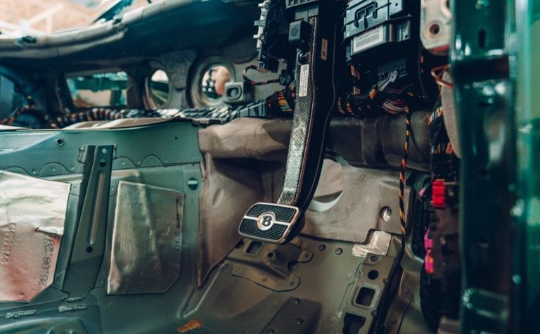 طراز Continental GT طراز Twingo RS 133