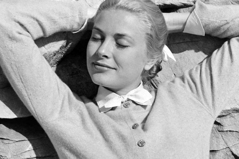 الكارديجان تربع على عرش أحدث صيحات الموضة في الأعوام الأخيرة