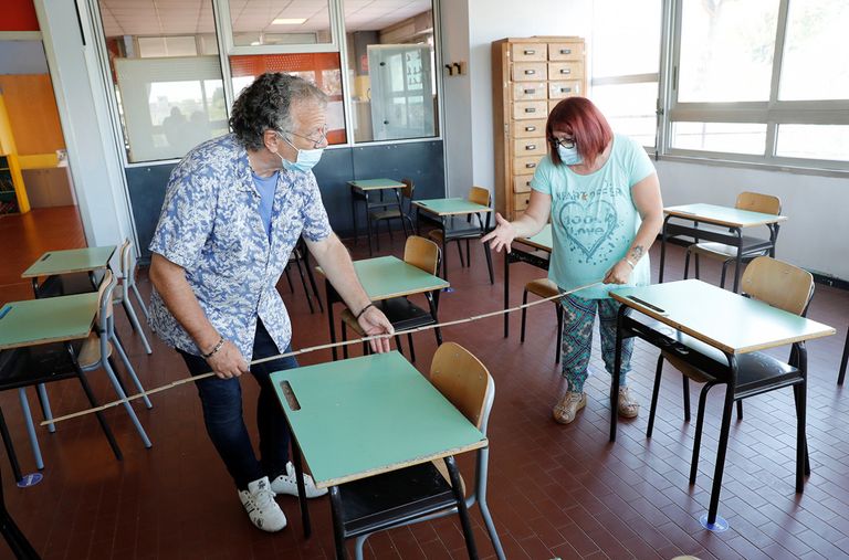 ألمانيا قامت بتقسيم الطلاب والمعلمين لأفواج لتجنب الحجر الصحي لمدارس كاملة