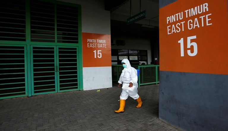 سيدة تخضع لفحص كورونا في كوريا الجنوبية