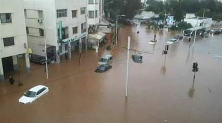 جانب من السيول التي أغرقت تونس