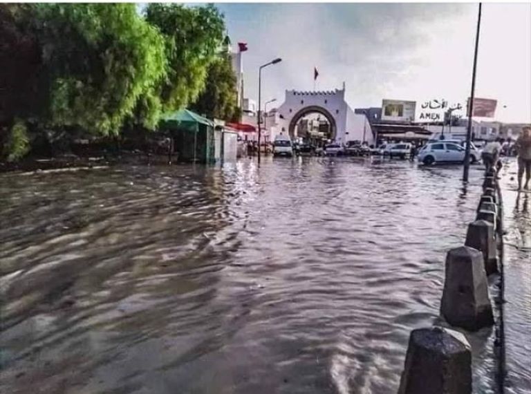 جانب من السيول التي أغرقت تونس