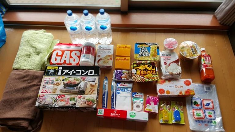 أدوات يتم استخدامها في حالات الطوارئ باليابان