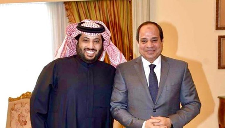 الرئيس المصري عبدالفتاح السيسي والمستشار تركي آل الشيخ