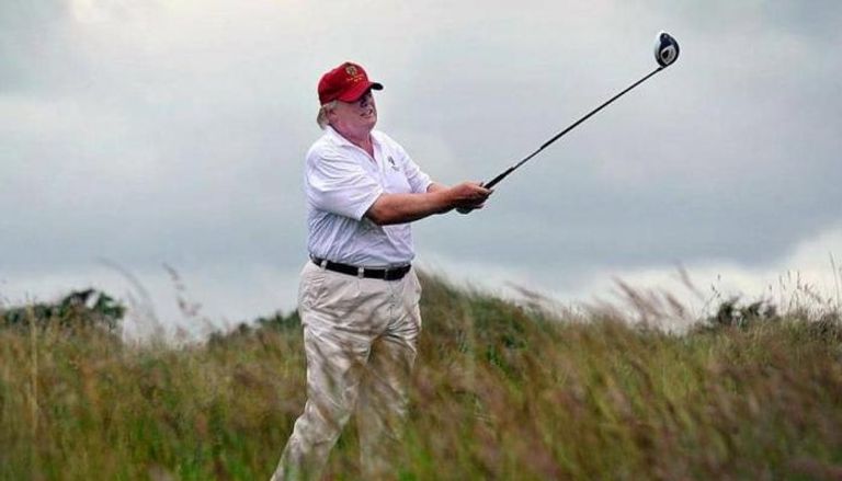 معروف عن ترامب عشقه للعبة الجولف