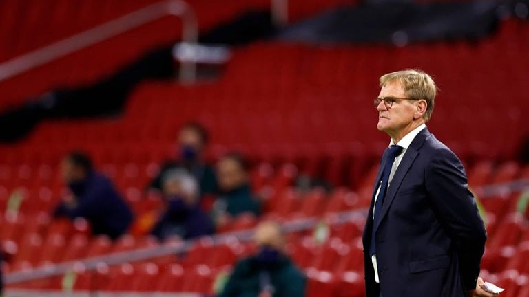 دوايت لودفيجيس المدير الفني لمنتخب هولندا