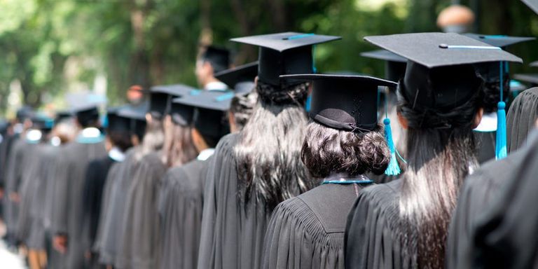 جوجل تخطط للمنافسة في قطاع التعليم العالي