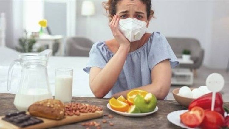 النظام الغذائي السليم يقي من الإصابة بحساسية الطقس - تعبيرية حساسية الطقس