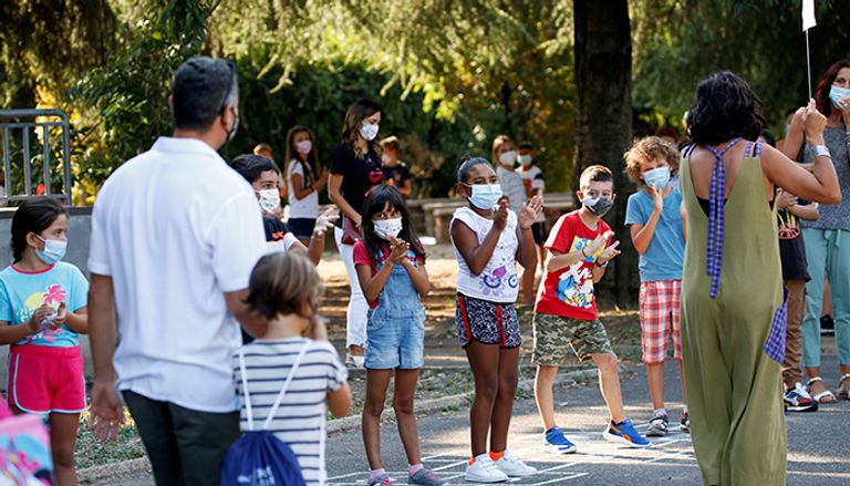 عودة الدراسة في روما- رويترز