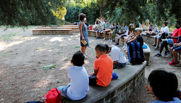 عودة الدراسة في روما- رويترز