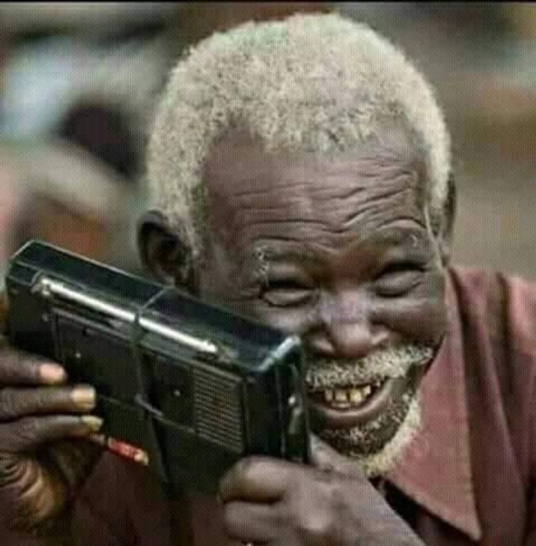 الصحفي برهانو جبر ماريام مسؤول بالإذاعة الإثيوبية