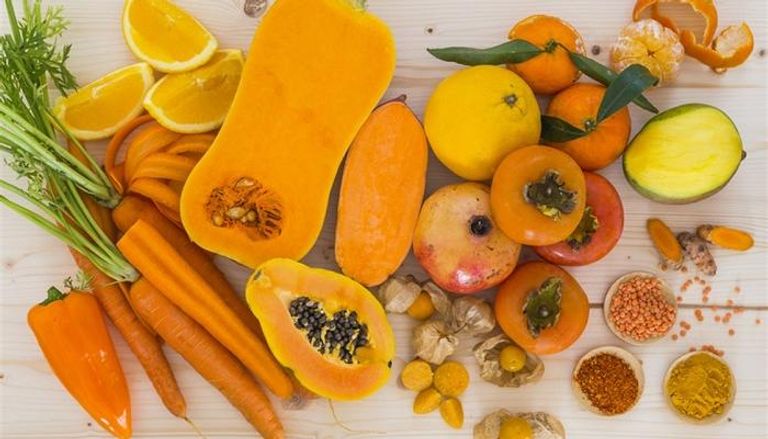 خبيرة تغذية توصي بتناول الأطعمة ذات اللون البرتقالي والأصفر في الخريف