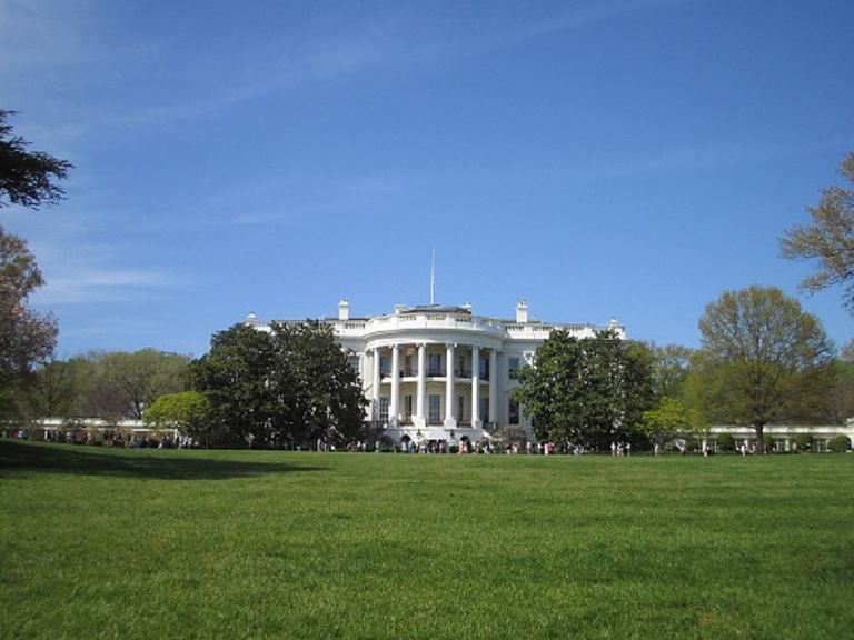 الحديقة الجنوبية للبيت الأبيض شهدت توقيع معاهدة السلام