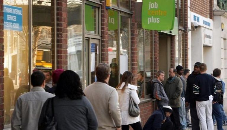 ارتفاع نسبة البطالة في المملكة المتحدة إلى 4,1% وسط تداعيات كورونا