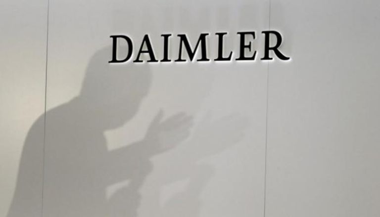 دايملر تدفع 2.2 مليار دولار في تسويات قضايا انبعاثات ديزل