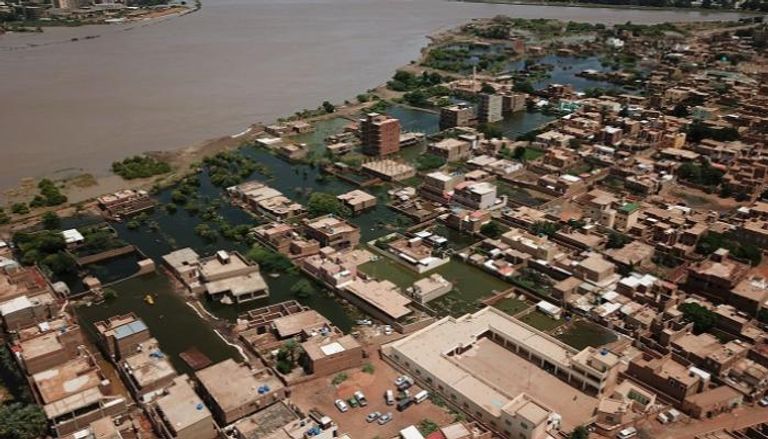 خسائر بشرية مادية جراء الفيضانات بالسودان -  رويترز