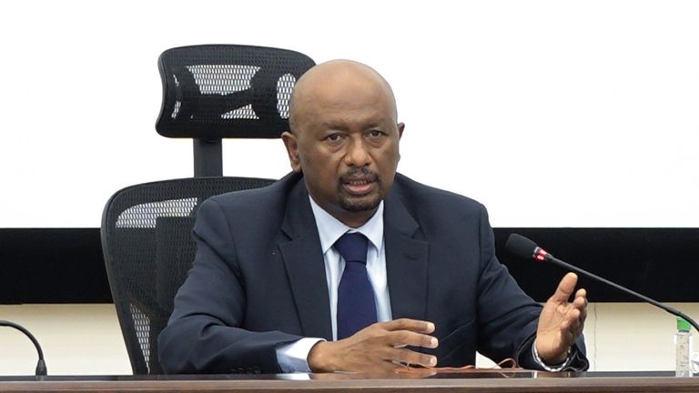 سلشي بقلي، وزير الطاقة والري الإثيوبي الفيضانات تعيد الحياة لبحيرة هارومايا الإثيوبية