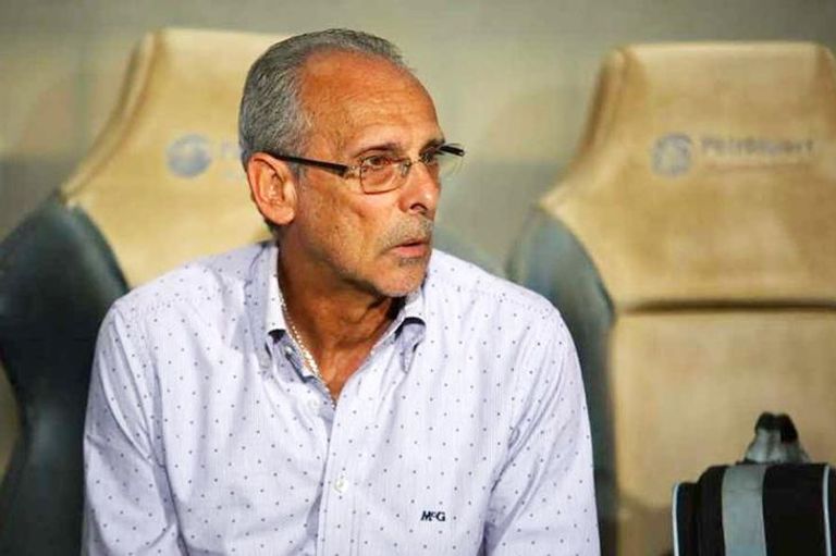 باتريس كارتيرون مدرب الزمالك المستقيل