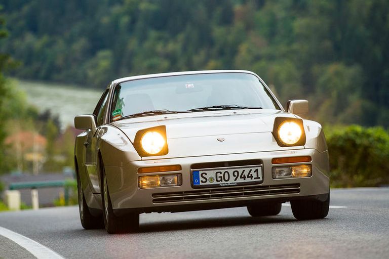 طراز بورش 944