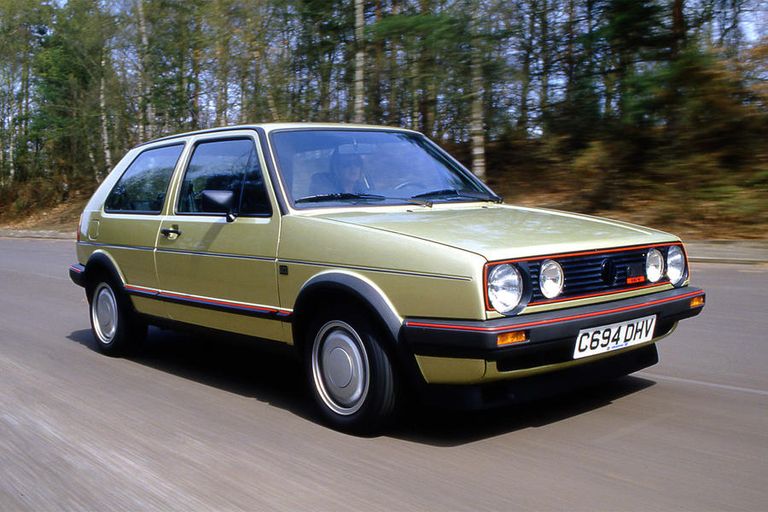 طراز بورش 944