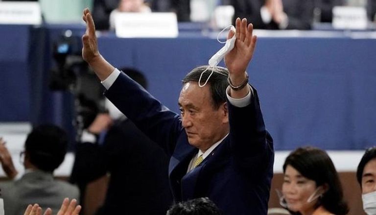 يوشيهيدي سوجا رئيس وزراء اليابان الجديد