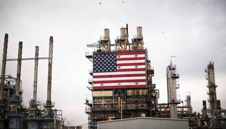 مخزونات الخام الأمريكية تهبط مخالفة التوقعات والنفط يصعد