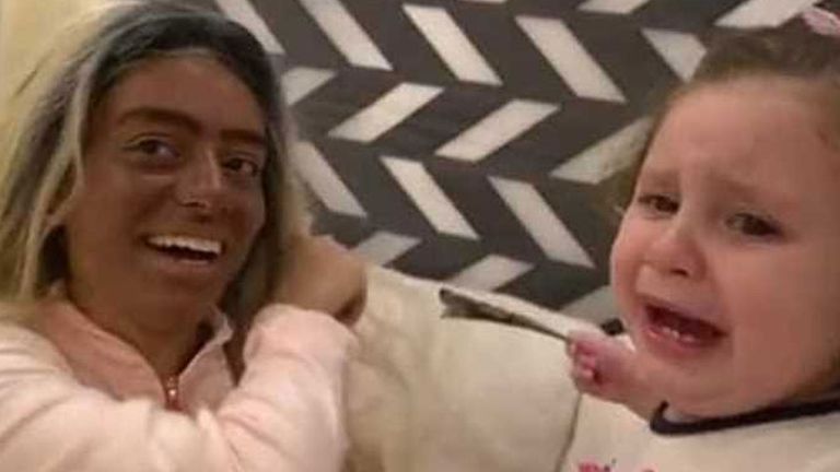 اليوتيوبر أحمد حسن وزوجته زينب