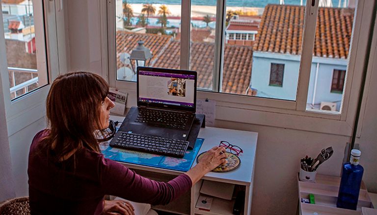 نصائح لتجنب آلام الظهر عند العمل