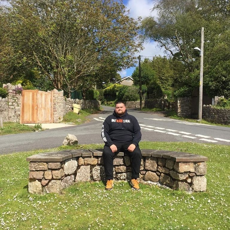 حملة لتقييم المقاعد يطلقها شاب إنجليزي - سي إن إن