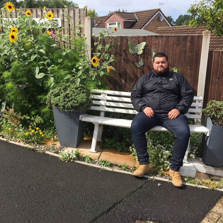 حملة لتقييم المقاعد يطلقها شاب إنجليزي - سي إن إن