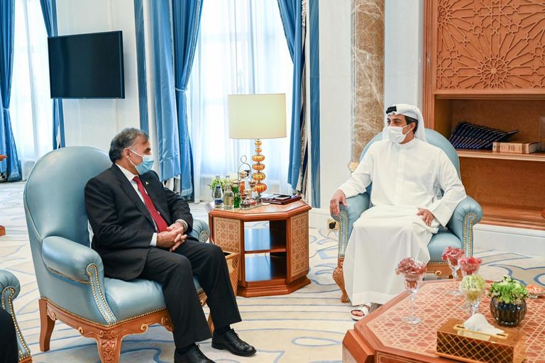 الشيخ منصور بن زايد آل نهيان