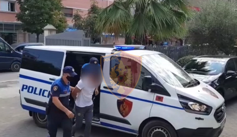 دينيس ماتوشي أحد زعماء عصابة ”كومبانيا بيلو