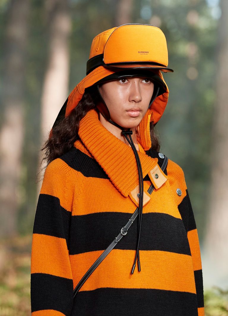 عرض أزياء لدار "بوربري" 