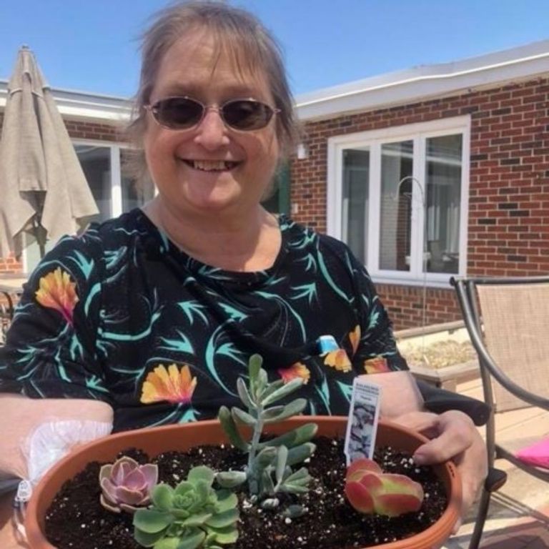 إحدى المدعوات التي ثبتت إصابتها بفيروس كورونا حفل الزفاف انتهى بكارثة كورونا