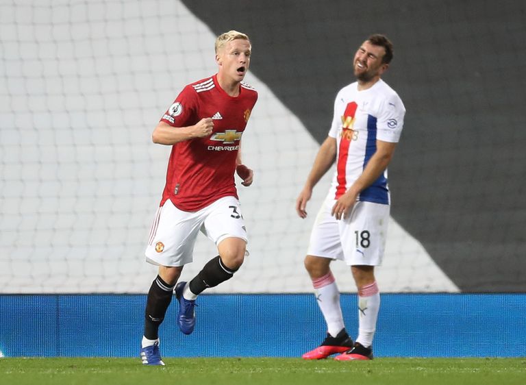 دوني فان دي بيك كريستال بالاس ضد مانشستر يونايتد