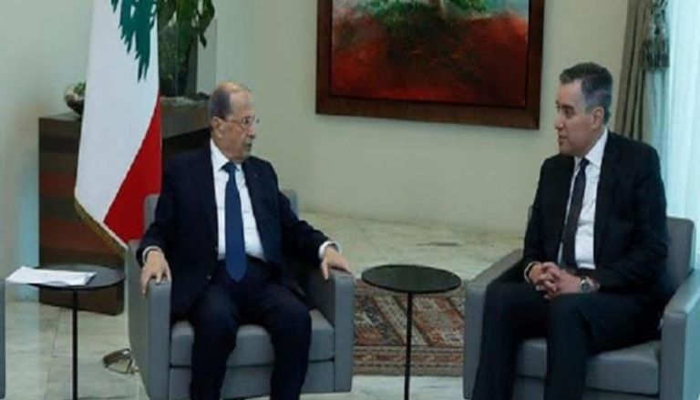 مصطفى أديب والرئيس اللبناني خلال لقاء سابق