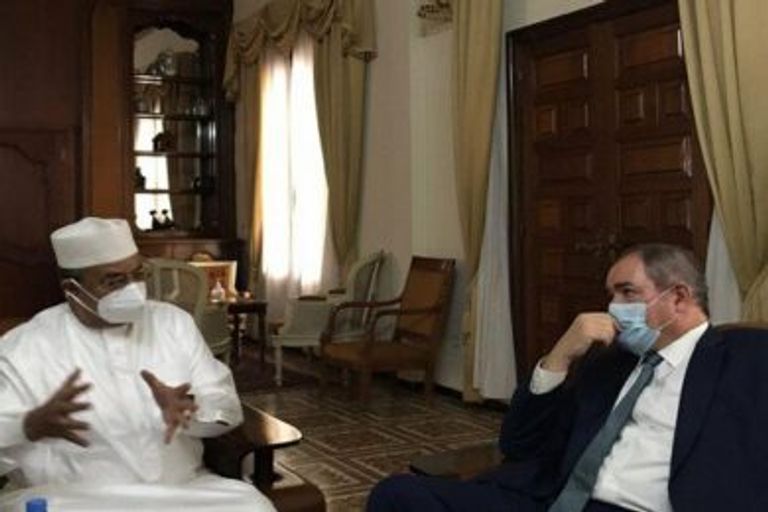 لقاء وزير الخارجية الجزائري مع المبعوث الأفريقي إلى مالي