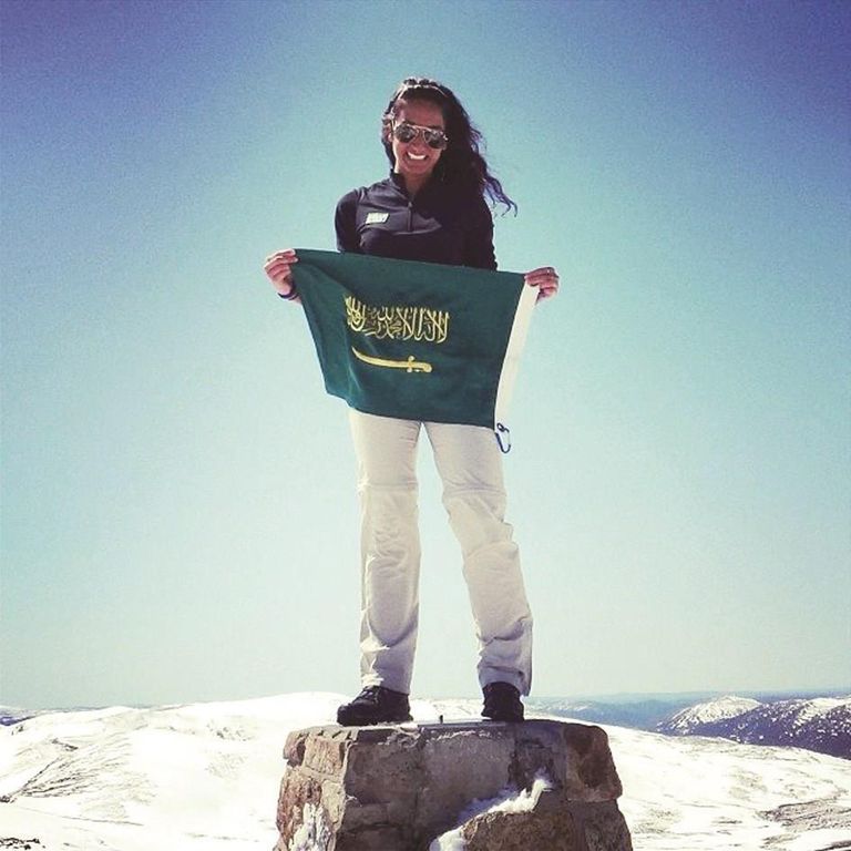 رها محرق أول سعودية وأصغر امرأة عربية تتسلق جبال إيفرست