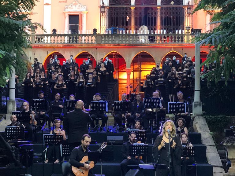 بيروت تتذكر ضحاياها بالفن والموسيقى