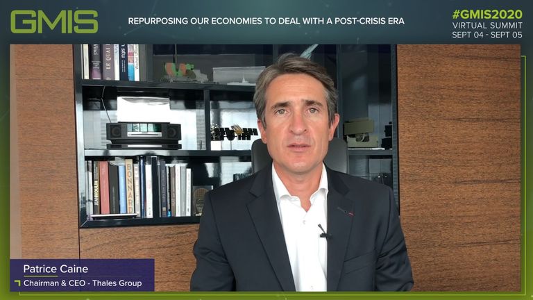 باتريس كين رئيس مجلس الإدارة الرئيس التنفيذي لتاليس بدر سليم سلطان العلماء رئيس اللجنة التنظيمية للقمة العالمية للصناعة والتصنيع