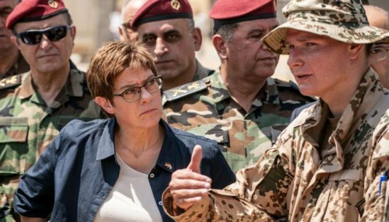 وزيرة الدفاع الألمانية أنيجريت كرامب-كارنباور